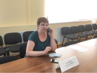Татьяна Кузнецова разъяснила гражданам вопросы защиты трудовых прав